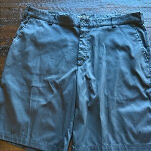 Nike Men's black golf Flat Front Shorts